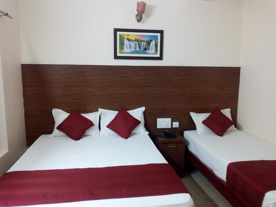 Hotel Lovely Nest Hotel in Coimbatore