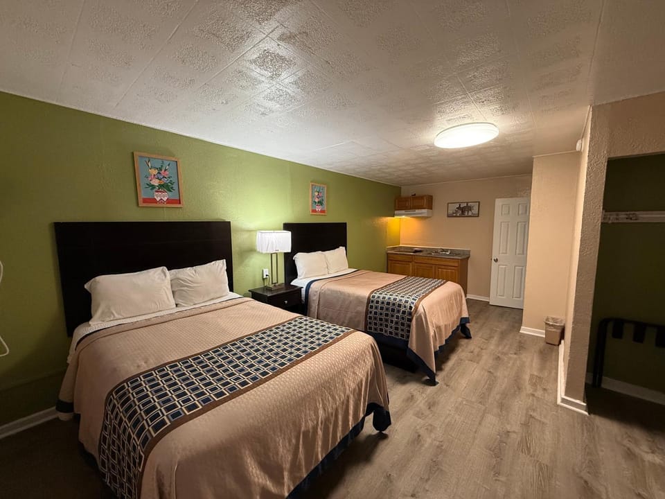 Executive Inn & Kitchenette Suites-Eagle Pass Motel in Eagle Pass