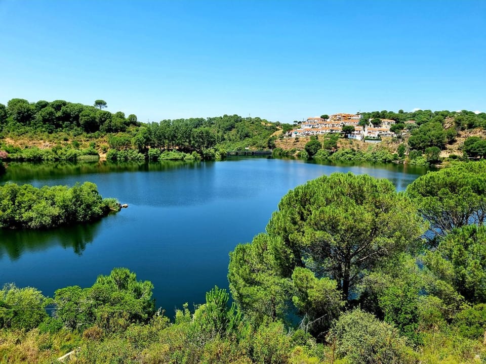 Mirador del Lago House in Extremadura, Spain
