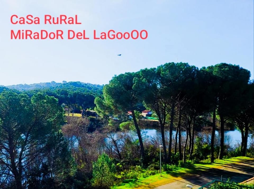 Mirador del Lago House in Extremadura, Spain