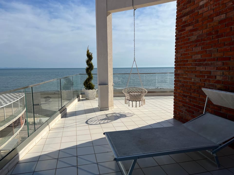 Elvin Deluxe Apartment in Montenegro