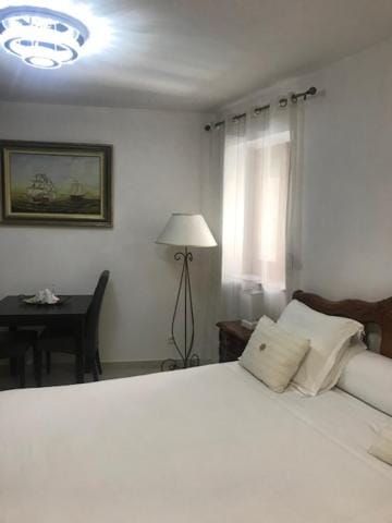 Chambre du couvent Bed and Breakfast in Narbonne