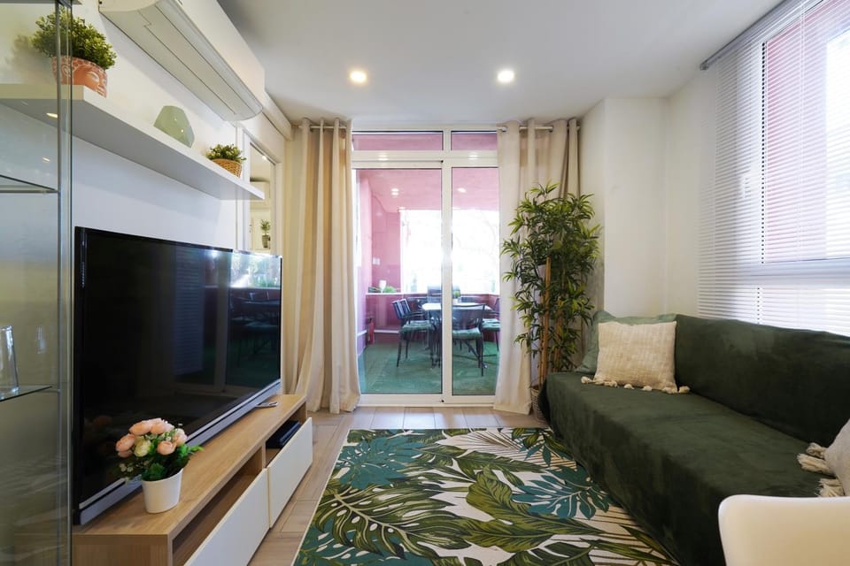 Calm, Beach and Bikes Apartment in Castelldefels