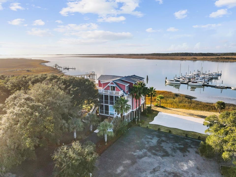 Property building, Bird's eye view