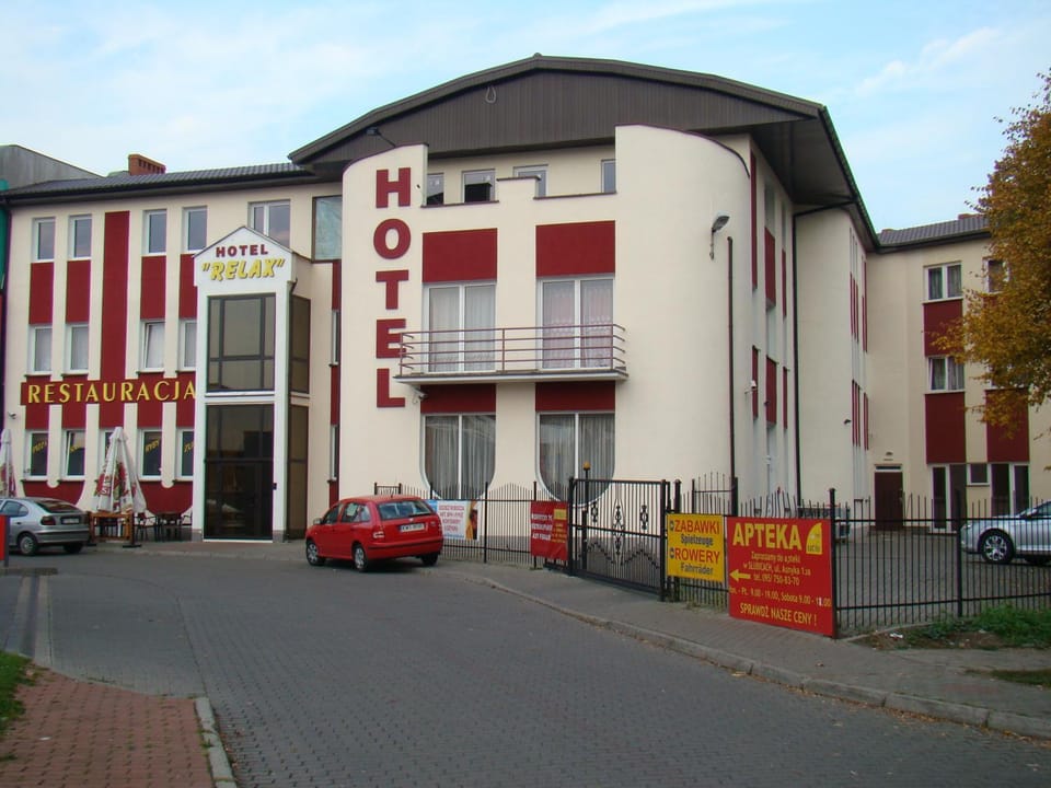 Facade/entrance