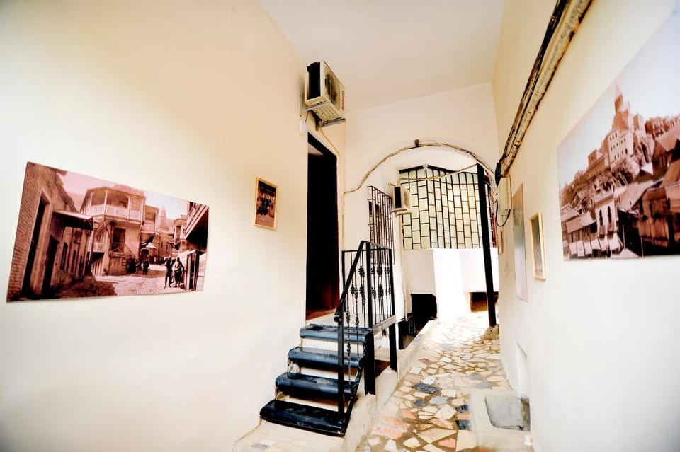 Property building, Facade/entrance, Decorative detail