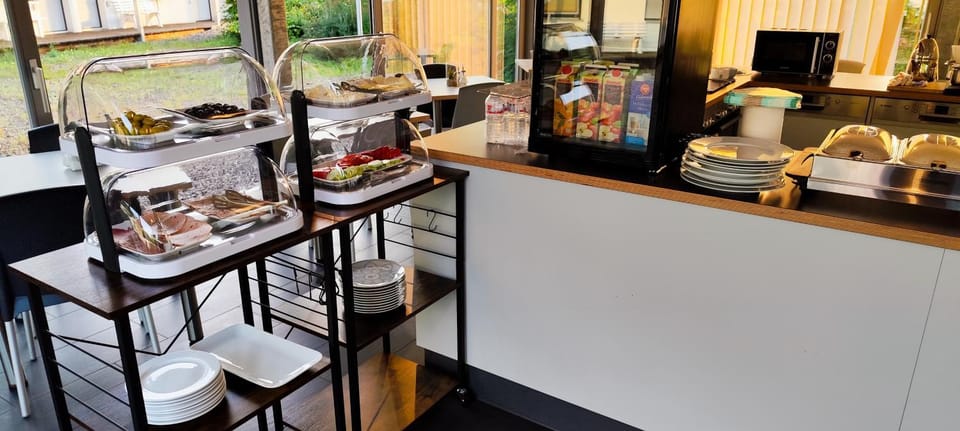 Breakfast, Buffet breakfast