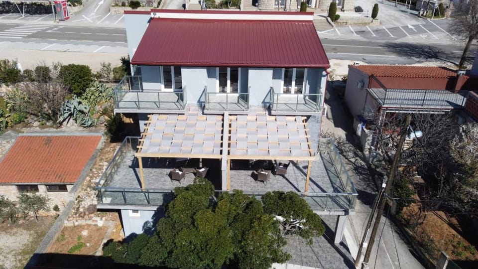 Property building, Balcony/Terrace