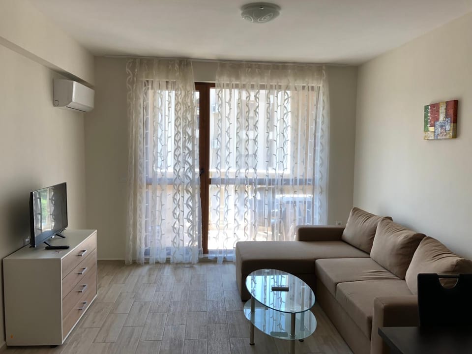 Communal lounge/ TV room, Seating area