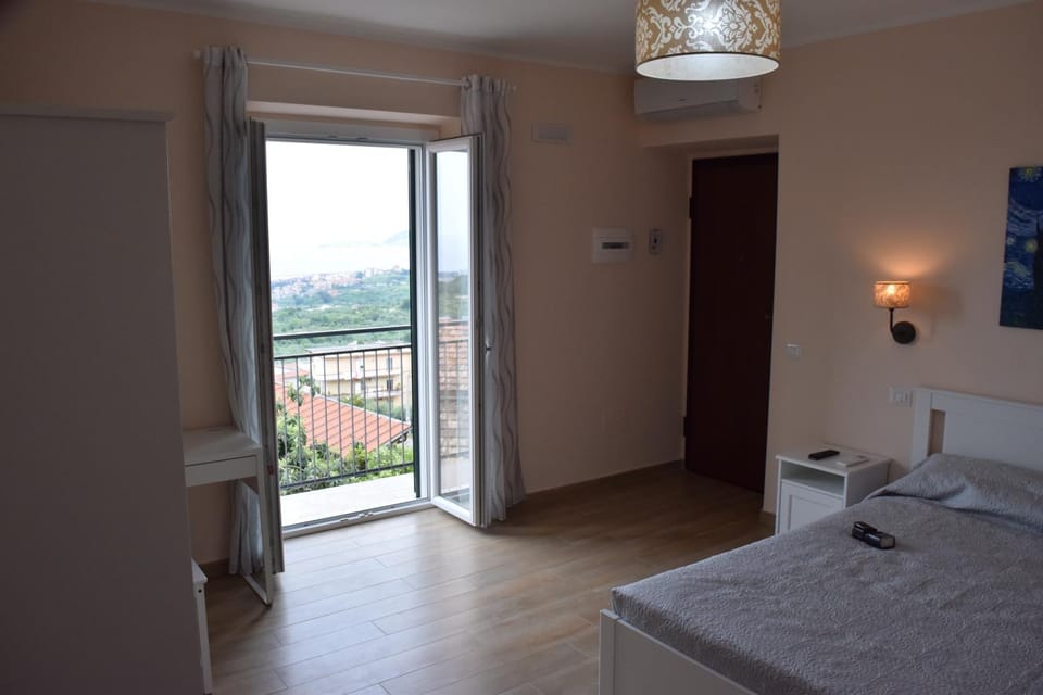 Balcony/Terrace, Bedroom, Sea view