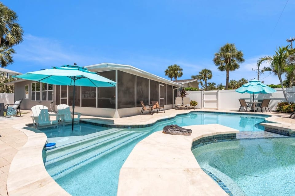Coral Beach House in Holmes Beach