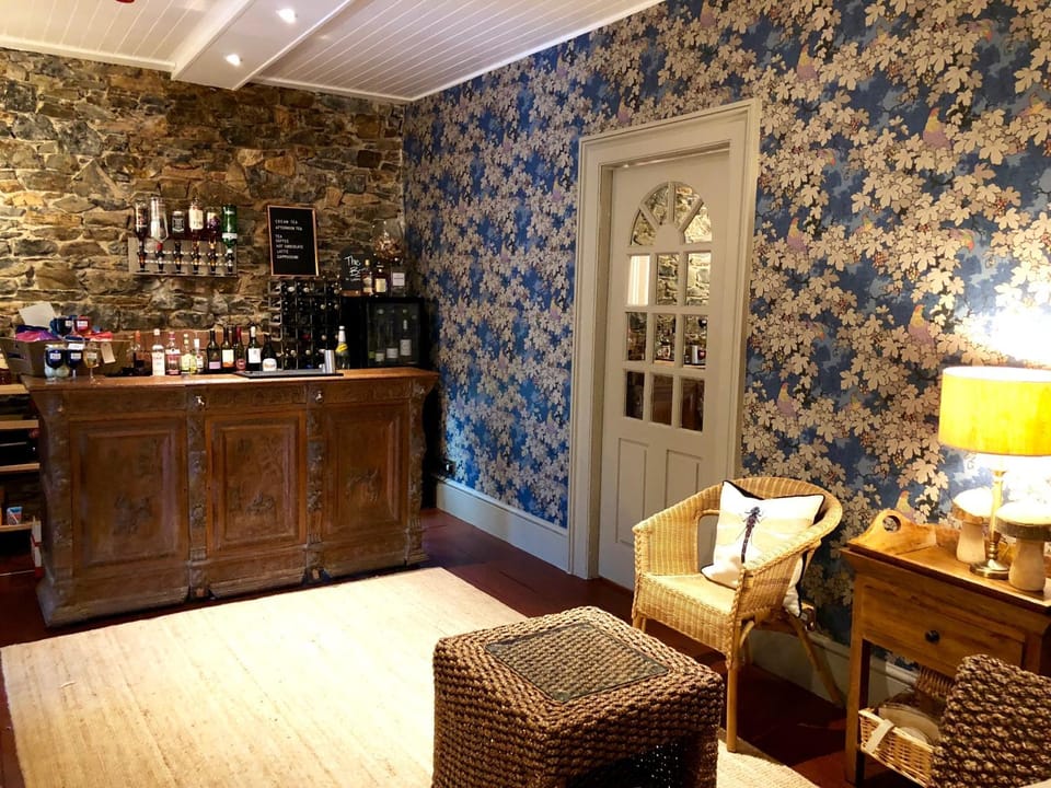 Lounge or bar