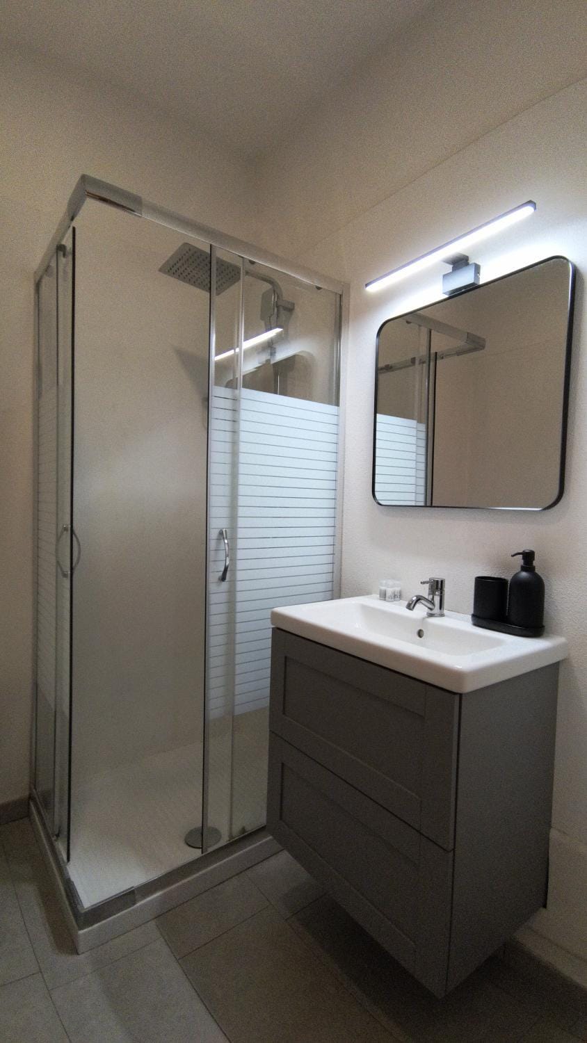 Shower, Bathroom