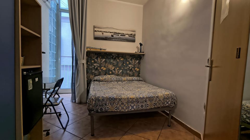 Balcony/Terrace, Photo of the whole room, Bedroom, minibar