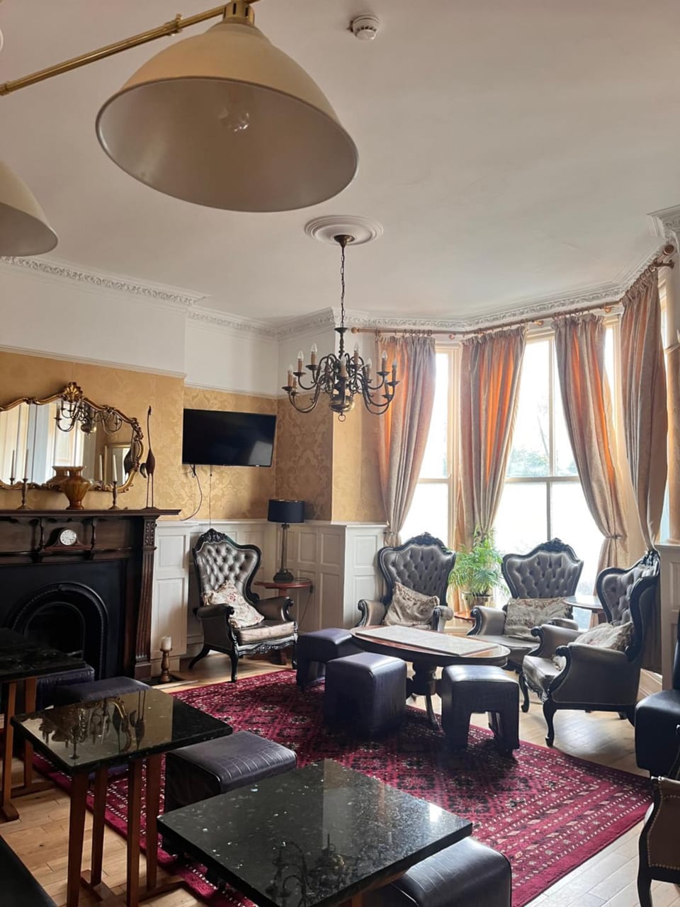 Lounge or bar, Seating area