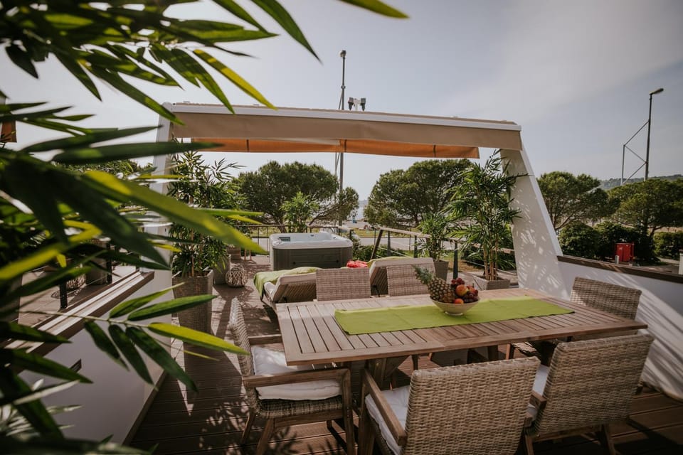 Patio, Balcony/Terrace