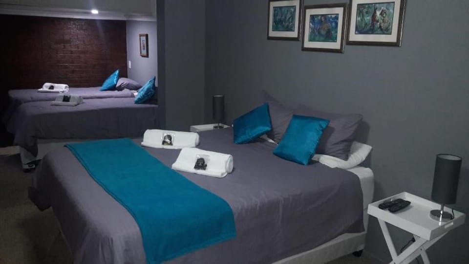 52 Oaks Guest House Bed and Breakfast in Gauteng