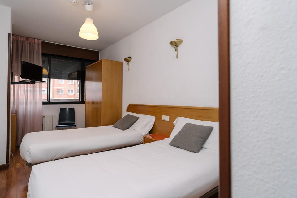 Bed, TV and multimedia
