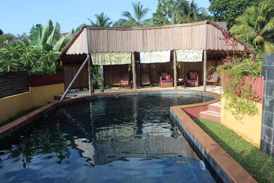 Swimming pool