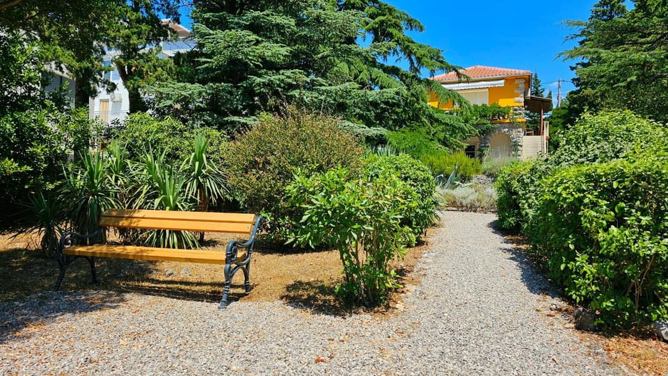 Garden, Garden