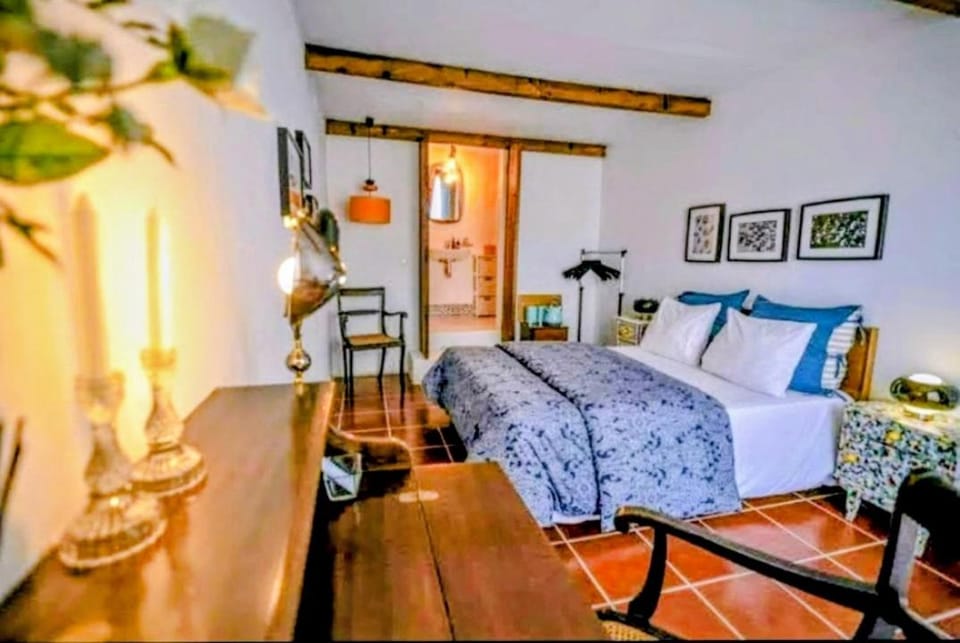 Beach House Babylon guest house with kitchenette and garden Bed and Breakfast in Aveiro District, Portugal