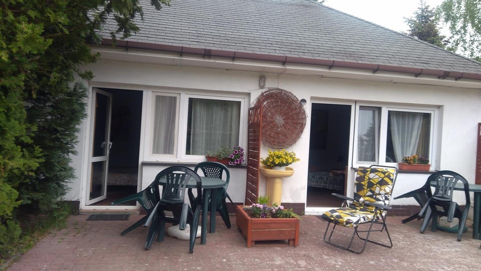 lesna galeria dawniej agroturystyka u mateusza House in Leba