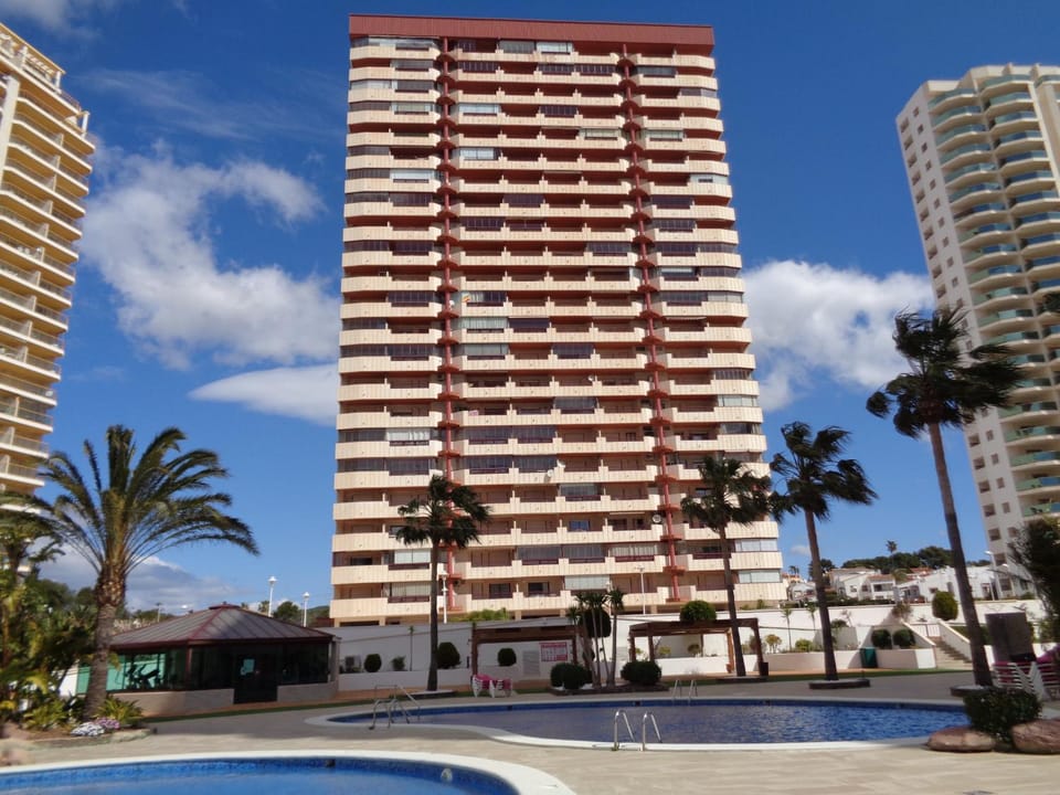 Property building, Facade/entrance, Swimming pool