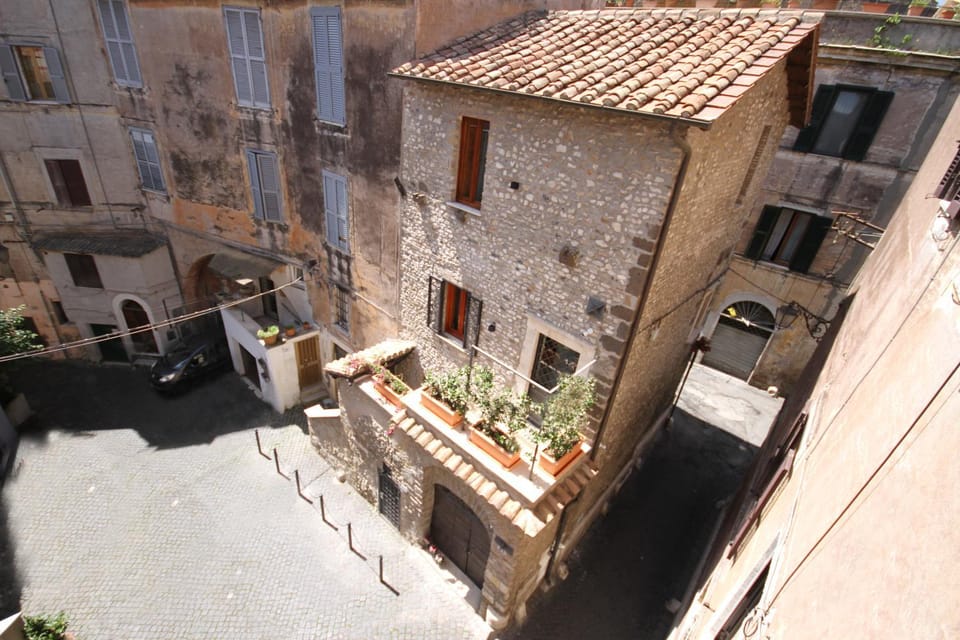 Facade/entrance, Property logo or sign, Bird's eye view, Floor plan, Street view