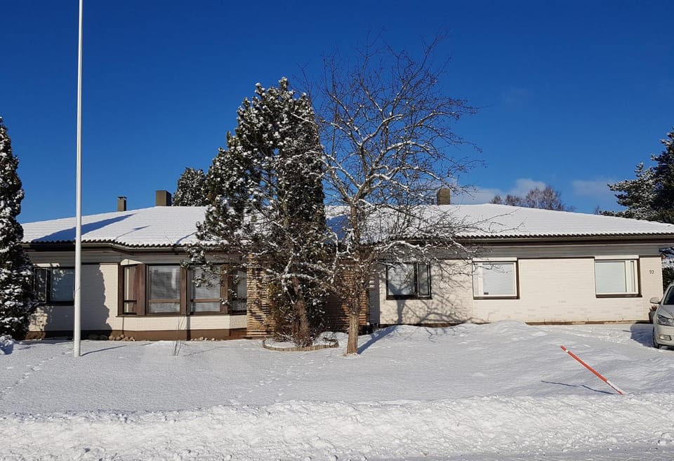 Property building, Day, Winter