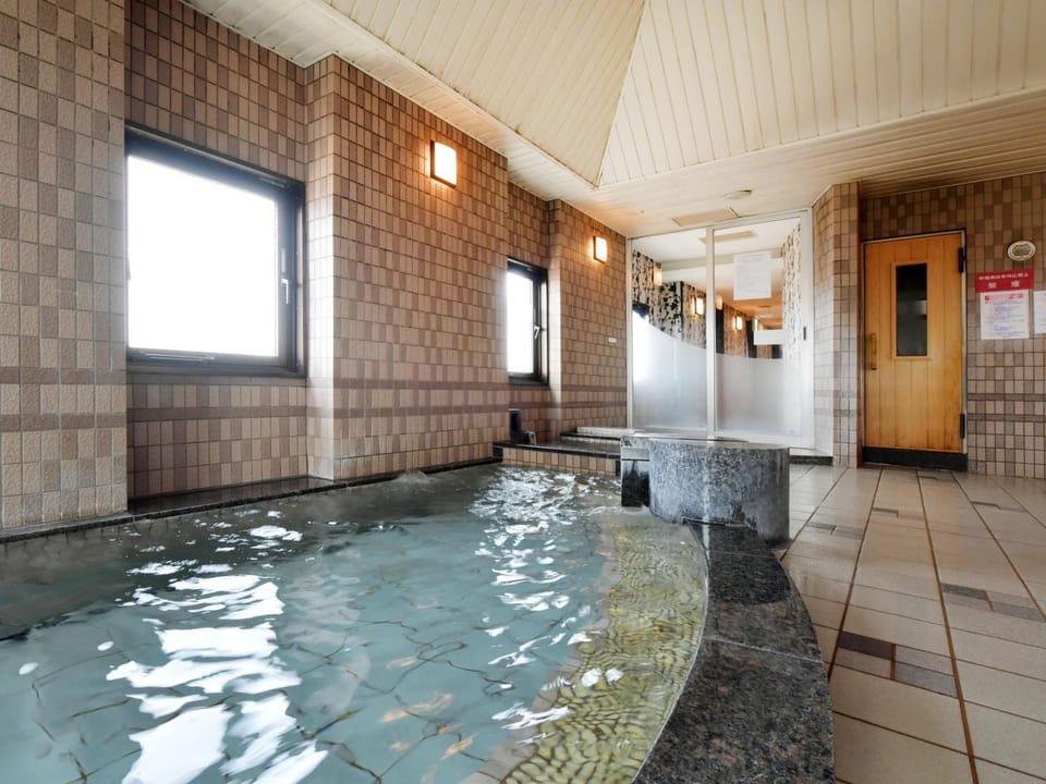 Hot Tub, Public Bath