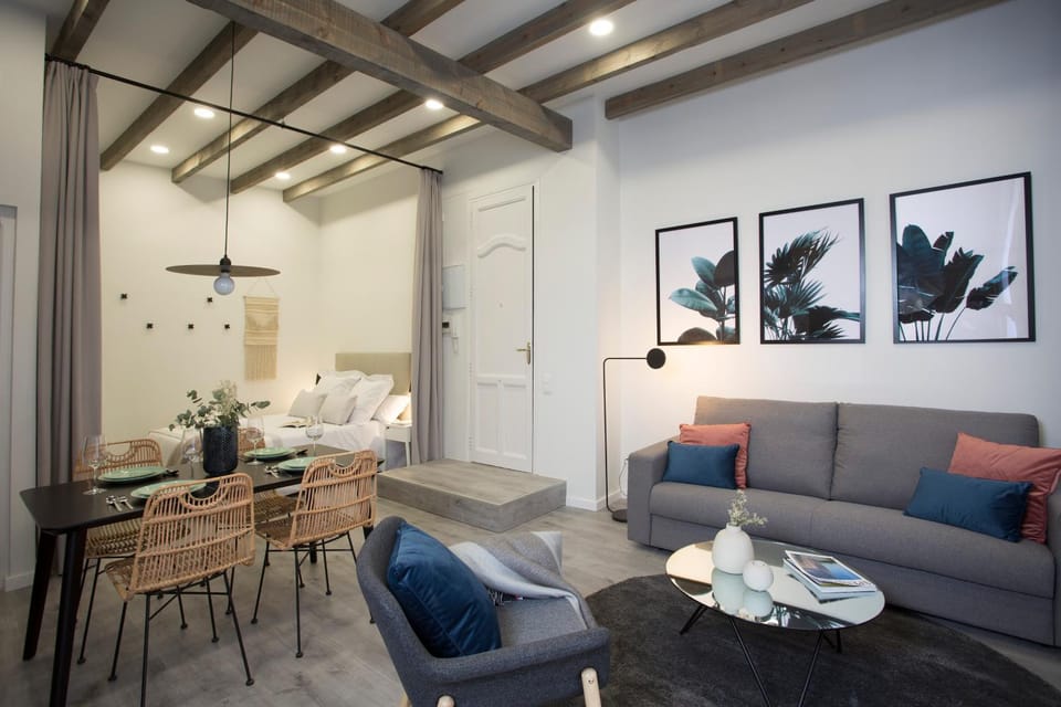 Kitchen or kitchenette, Living room, Dining area, Bedroom