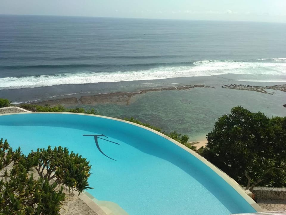 Nearby landmark, Day, Natural landscape, Sea view, Swimming pool