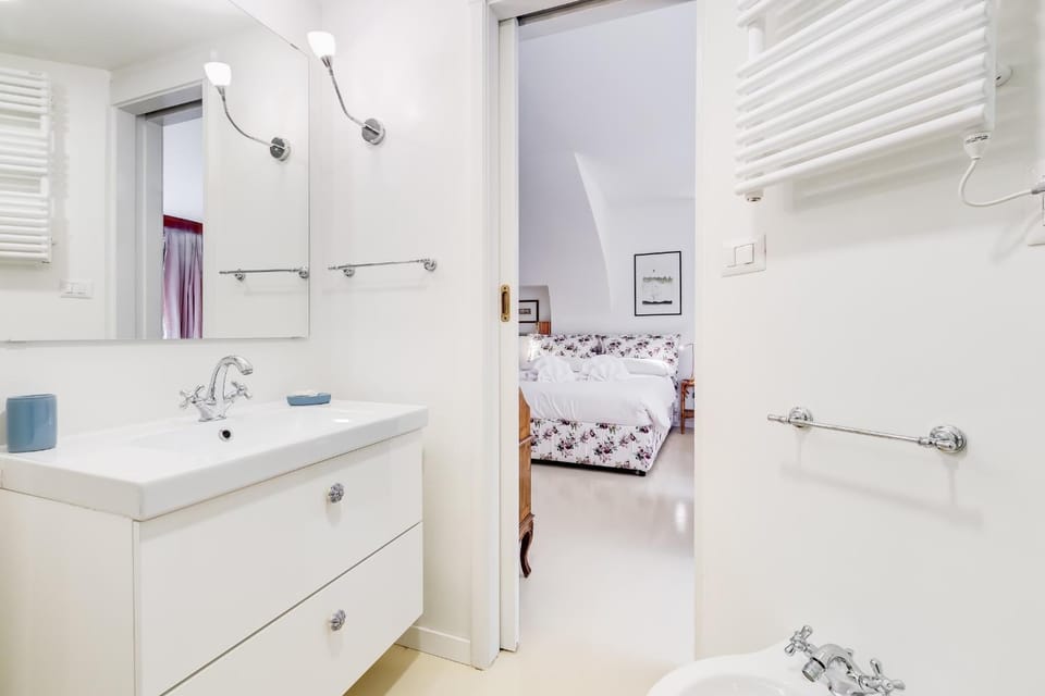 Al Portico 39 apartment with terrace Apartment in Rome