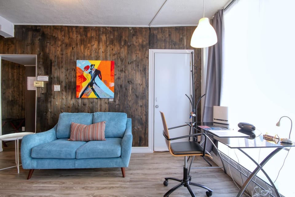 Loft de l'Antiquaire by Hébergements DCL Apartment in Quebec City