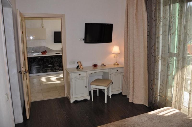 2 Bedrooom In CENTER Всегда есть свет ! Apartment in Odessa