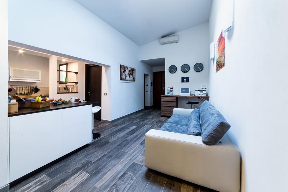Lobby or reception, Internal: Not applicable to any particular room