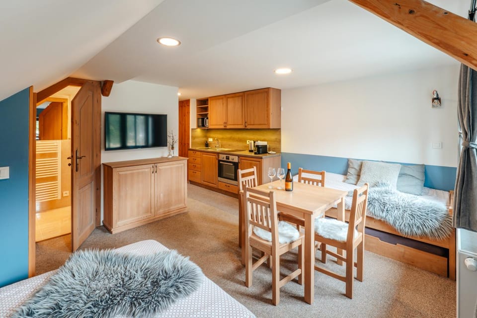 Bed, Living room, pet friendly, stove
