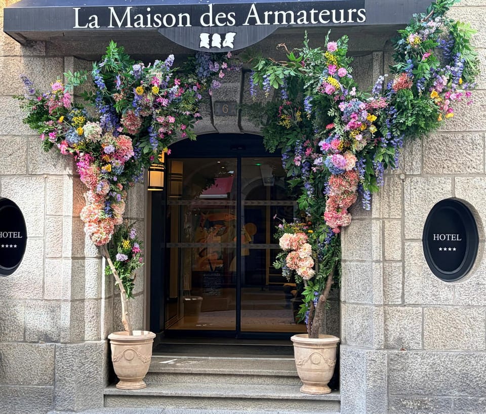 Facade/entrance, Day