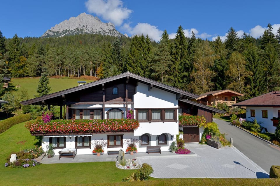 Property building, Day