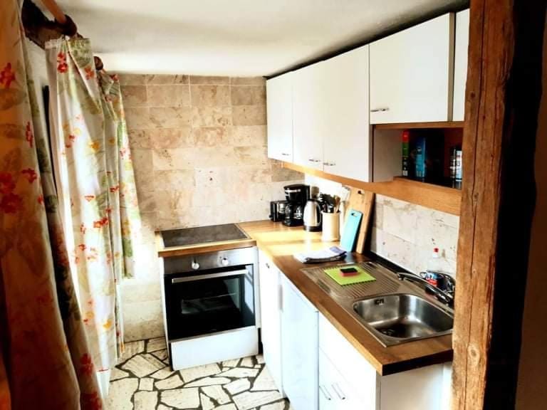 Kitchen or kitchenette, kitchen