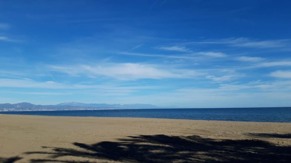 Las Plumas Beach Apartment in Torremolinos