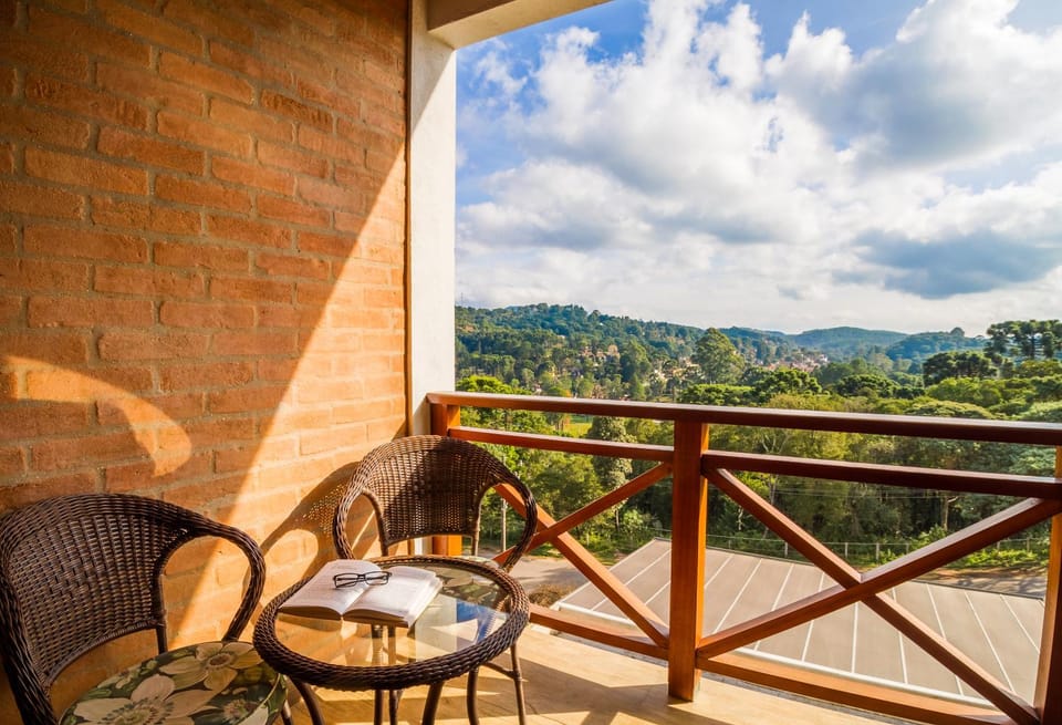 Balcony/Terrace, Autumn, Mountain view