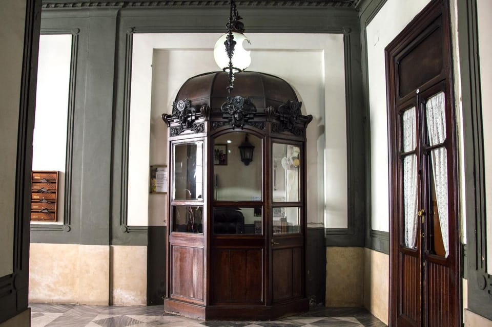 Facade/entrance