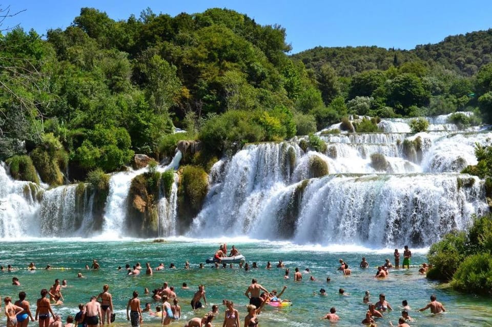 House Paradise Country House in Šibenik-Knin County, Croatia