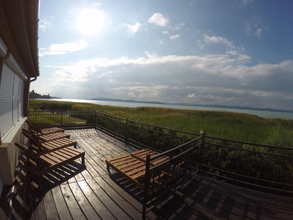 Bird's eye view, View (from property/room), Balcony/Terrace, Lake view