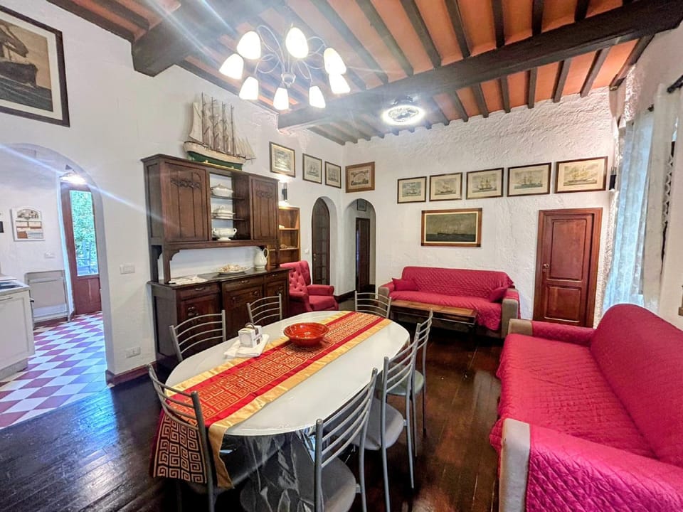 Lounge or bar, Dining area