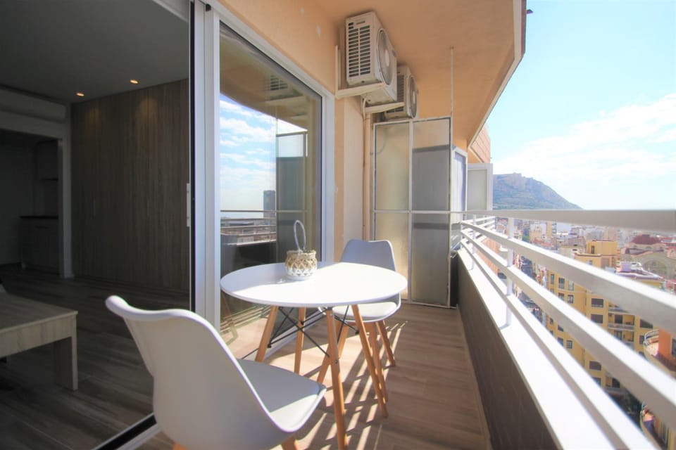 Balcony/Terrace, Dining area