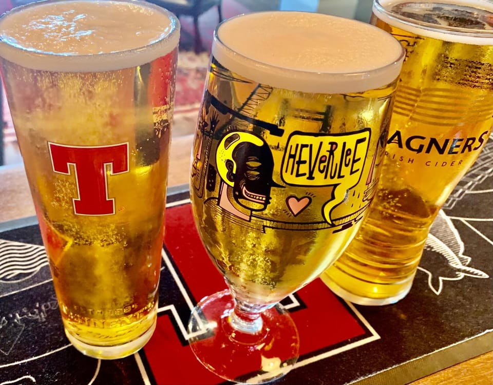 Lounge or bar, Drinks