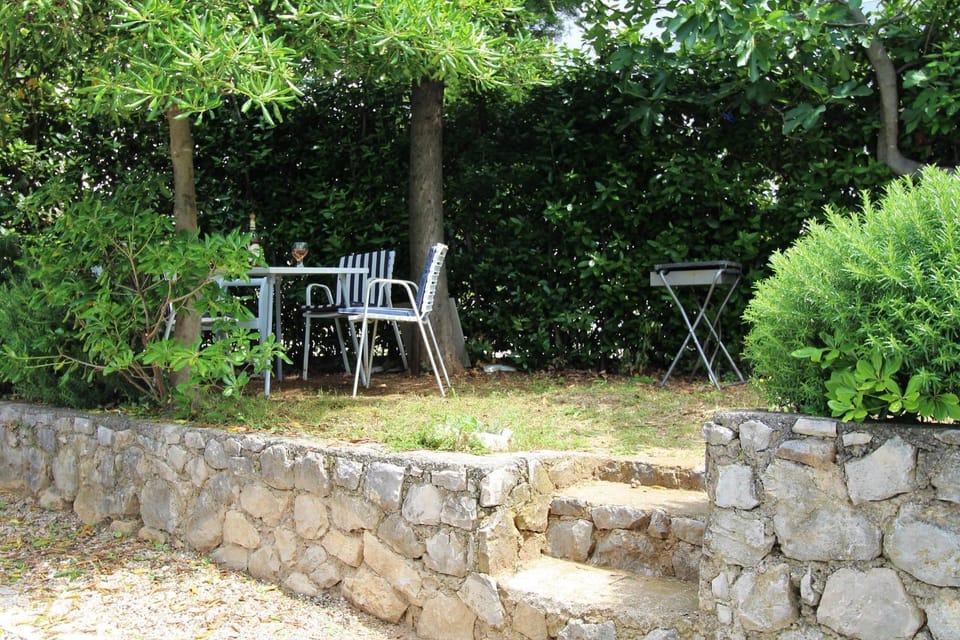 Patio, BBQ facilities, Garden
