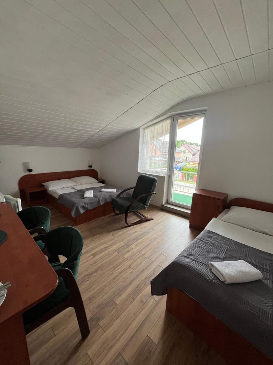 Bed, Photo of the whole room